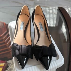 Prada Black Patent Leather Pointed Toe Bow Pumps